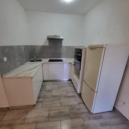 Layla Apartmani Vodnjan Esterno foto