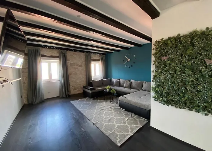 Layla Apartmani